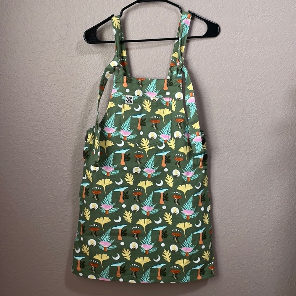 Lucy & Yak Organic twill mini pini dress dungarees L.E. Erika Wynn & Yak
